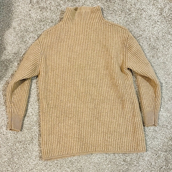 Aritzia Woollen Camel Turtle Neck - Picture 1 of 1